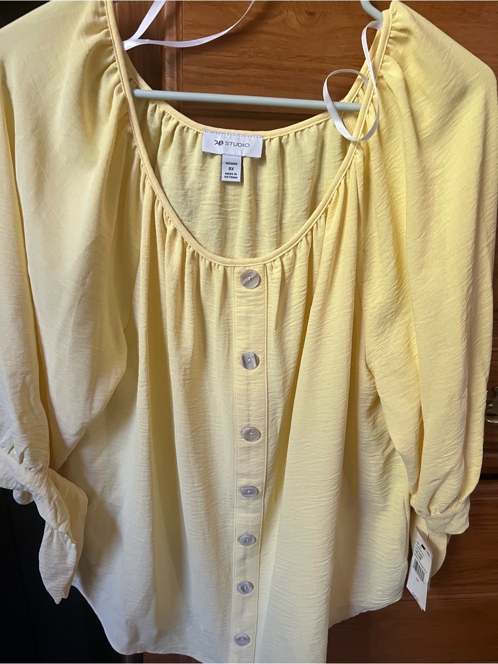AB Studio Pale Yellow Button-Front Women's Blouse